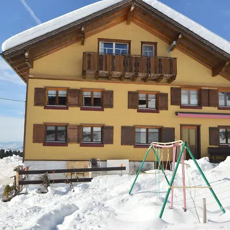Comfortable In Near Ski Area Langenegg