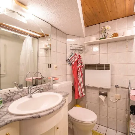 Comfortable In Near Ski Area *