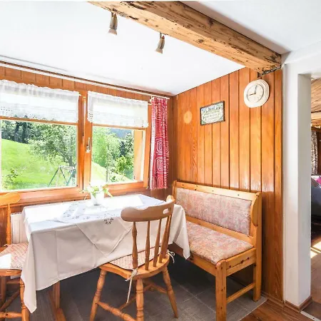 Comfortable In Near Ski Area アパート Langenegg